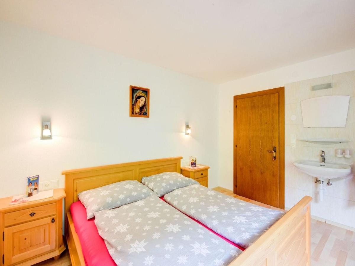 Scenic Apartment In Tirol With Garden カルテンバッハ エクステリア 写真